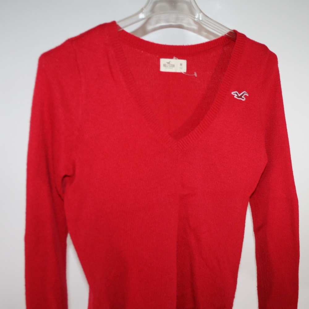 Hollister Womens Long Sleeves Sweater V Neck M Red